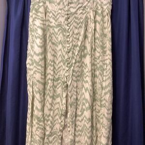 Green white midi skirt